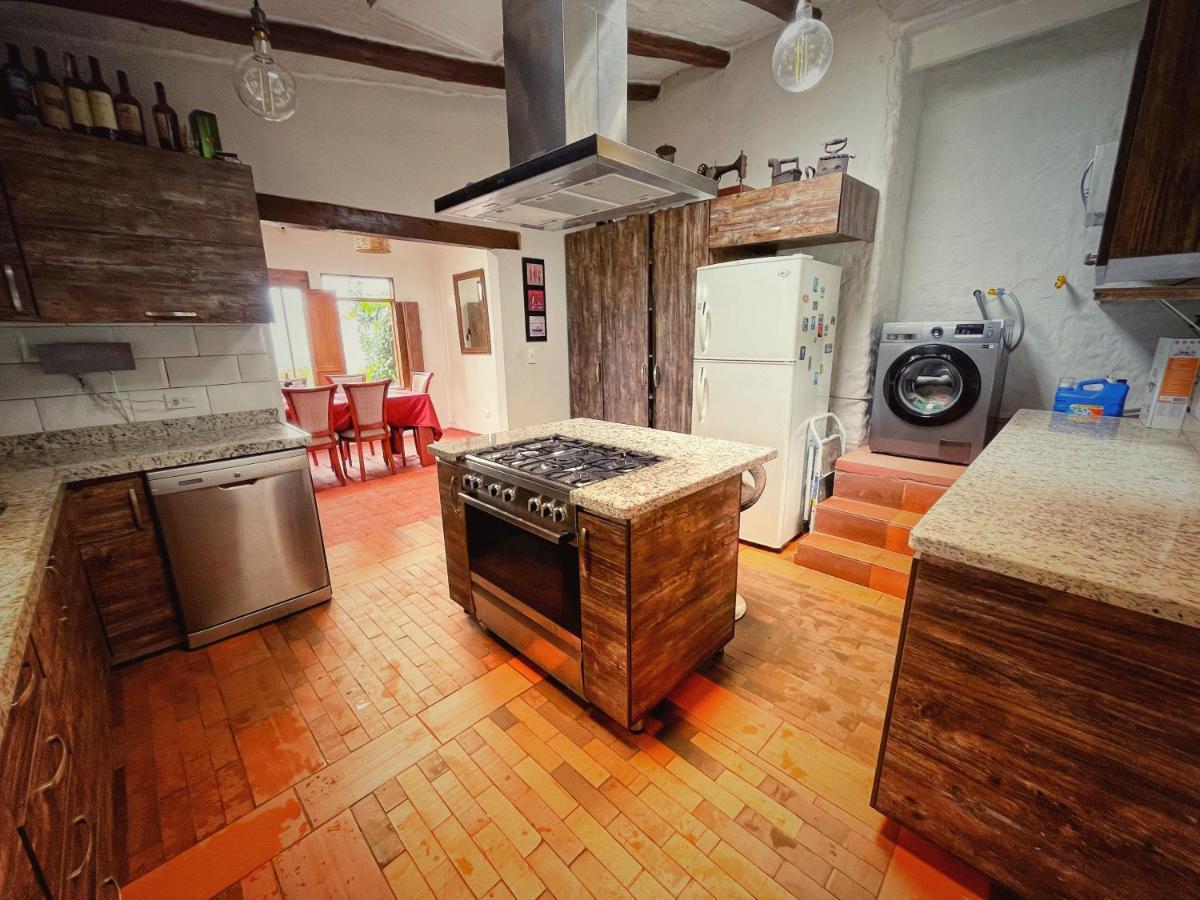 The Naked House - Hotel Nudista Nemocon Екстер'єр фото