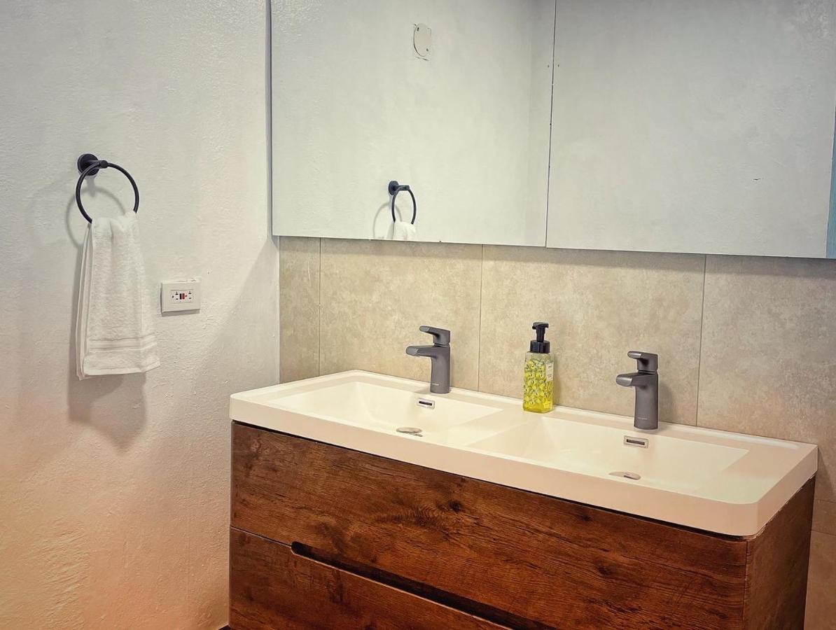The Naked House - Hotel Nudista Nemocon Екстер'єр фото